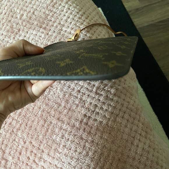 ❌SOLD❌Neverfull Pouch (MM) Monogram Pivoine - Picture 8 of 15